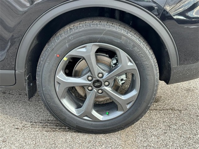 2025 Ford Escape ST-Line photo 4
