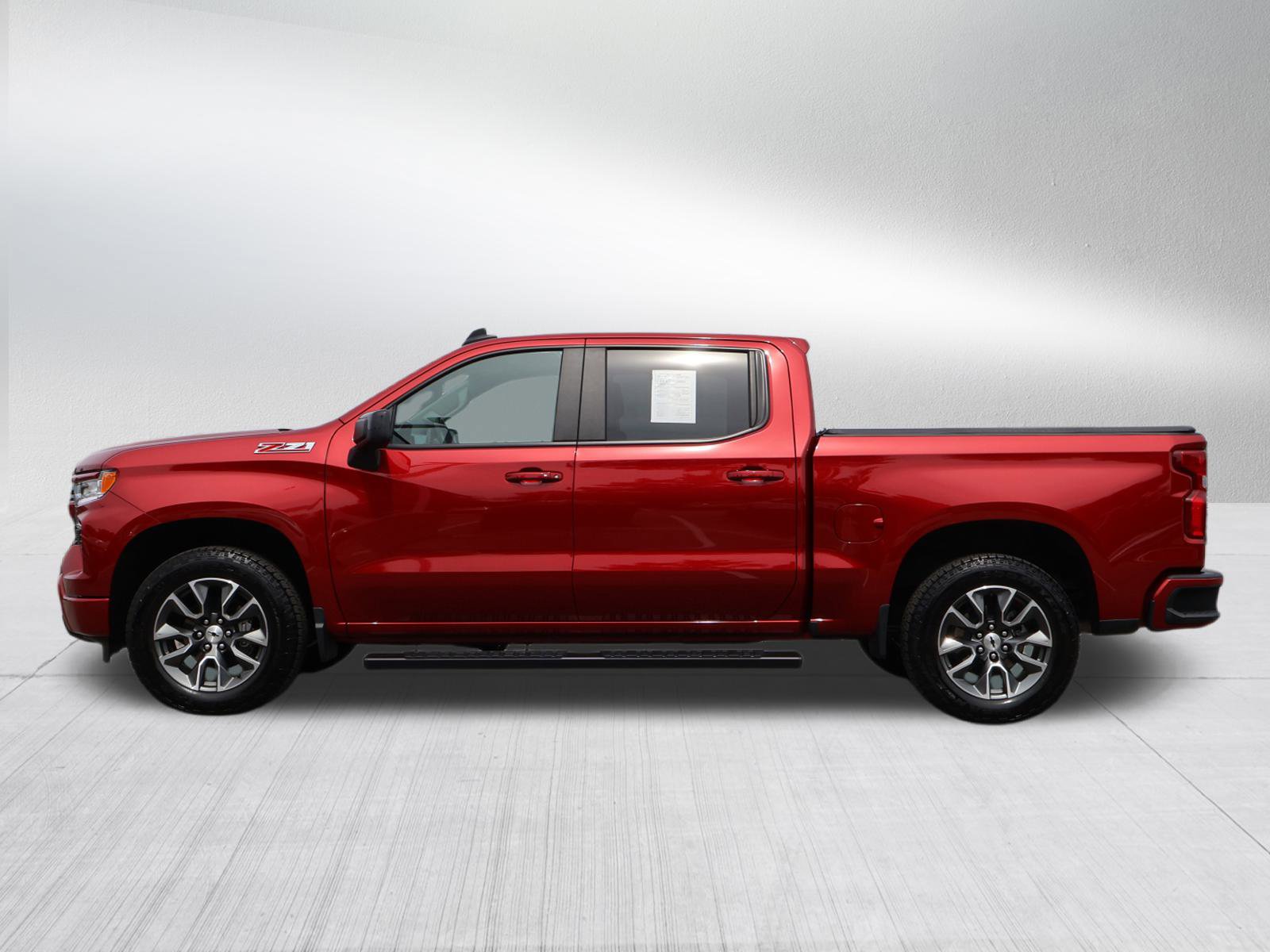 2024 Chevrolet Silverado 1500 RST photo 4