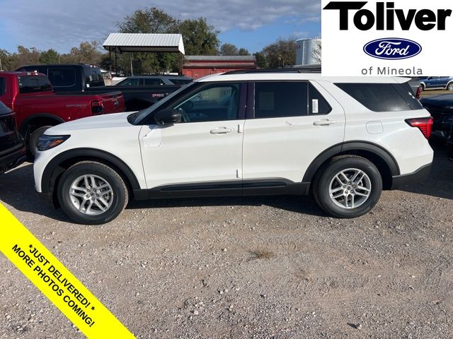 2026 Ford Explorer's photo