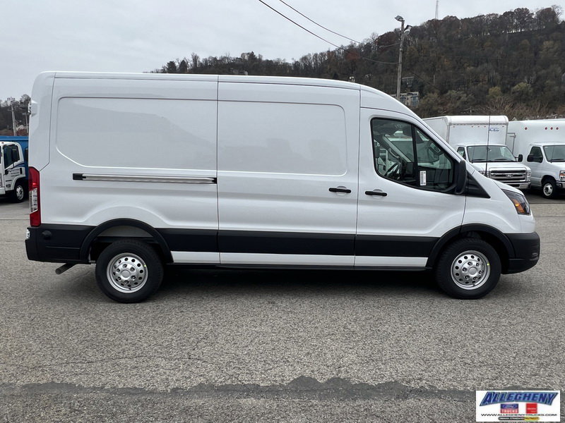2026 Ford Transit Cargo Van photo 4