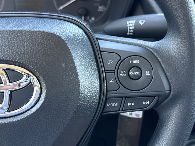 2025 Toyota Corolla LE photo 19