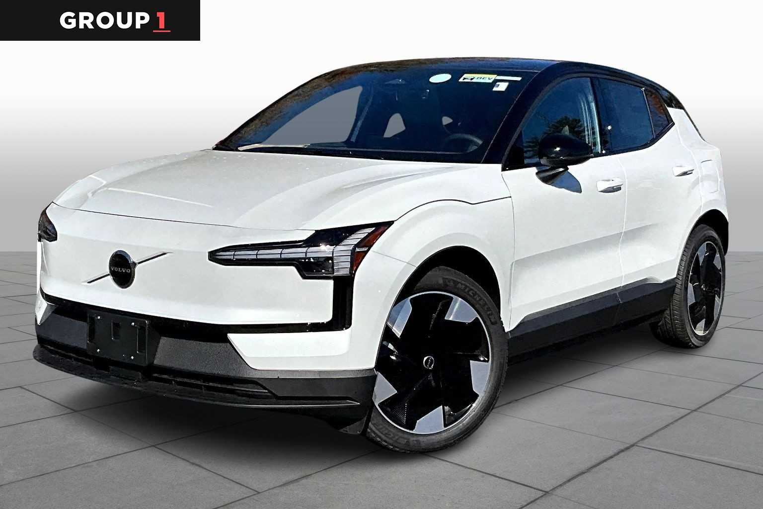 2025 Volvo EX30 Plus's photo