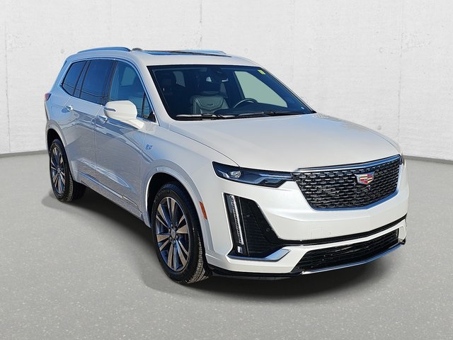 2025 Cadillac XT6 Premium Luxury photo 3