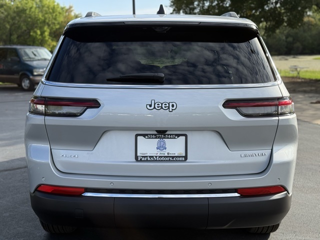 2025 Jeep Grand Cherokee Limited photo 4