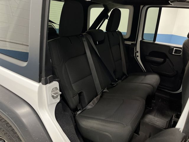 2020 Jeep Wrangler Unlimited Sport Altitude photo 27