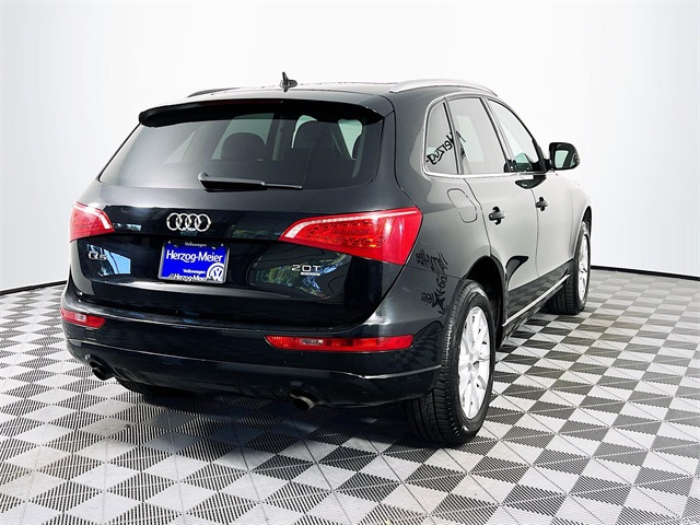 2011 Audi Q5 2.0T Premium photo 4