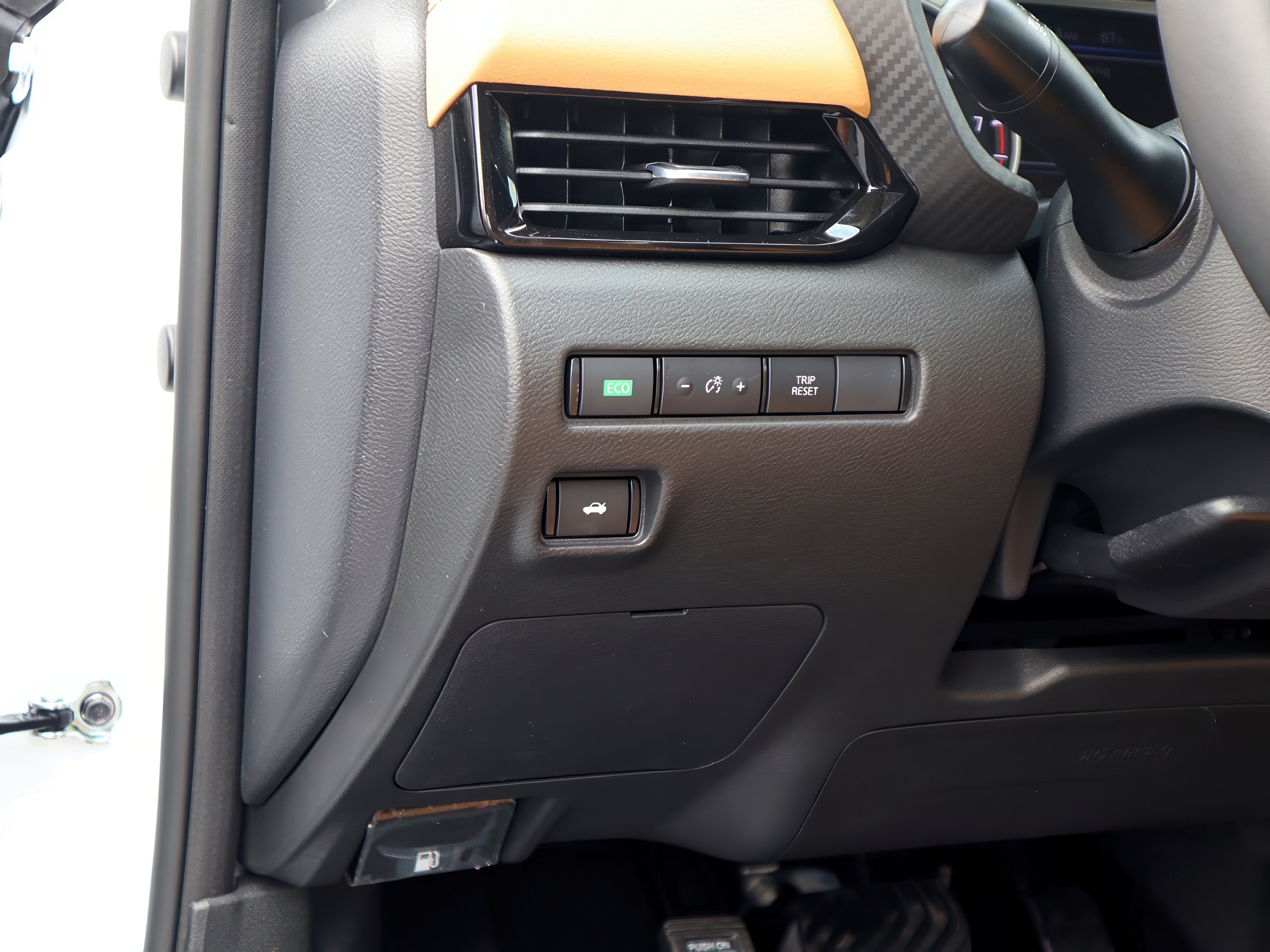 2025 Nissan Sentra SV photo 15