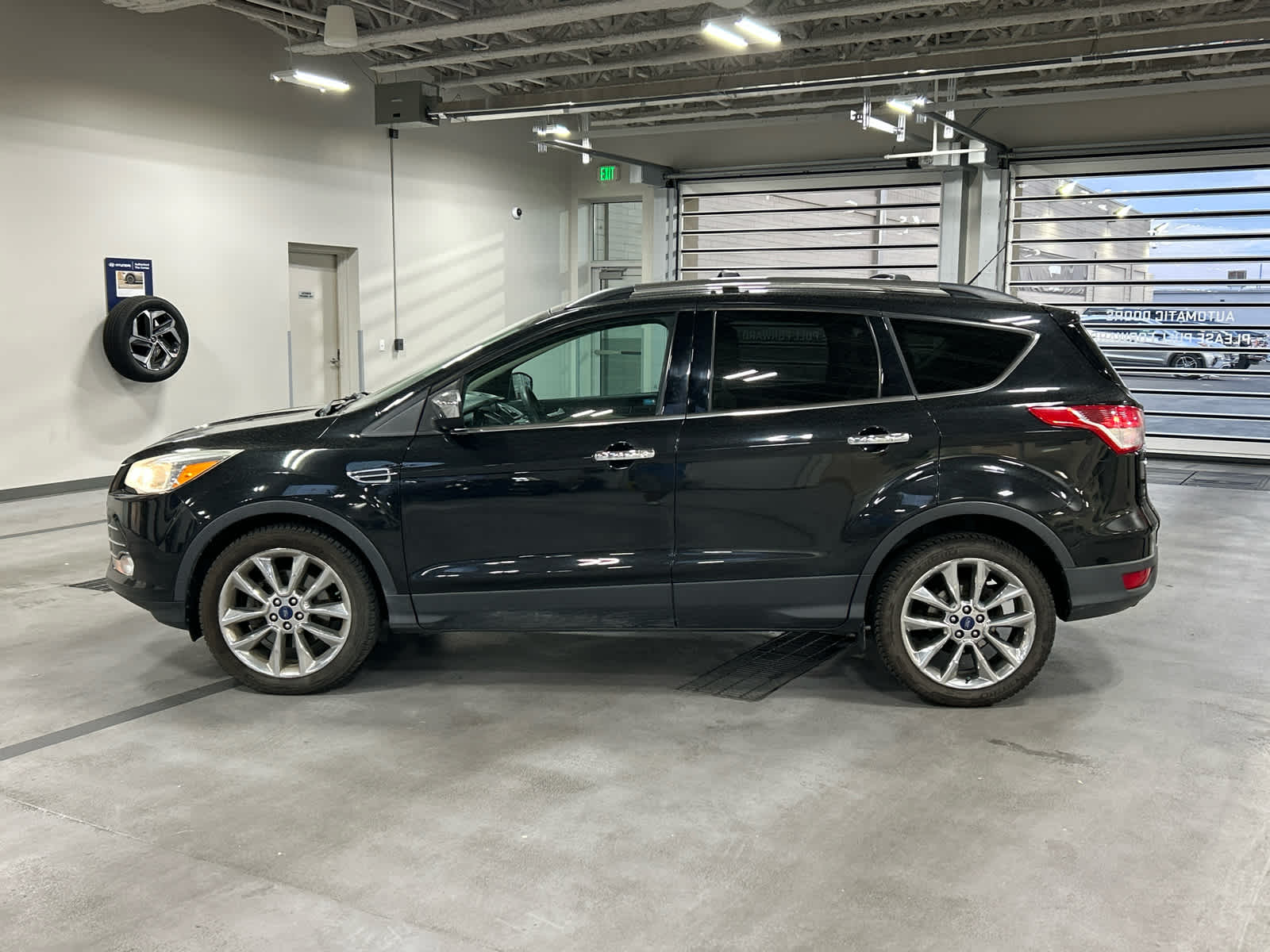 Used 2014 Ford Escape SE with VIN 1FMCU9G90EUD29190 for sale in Murray, UT