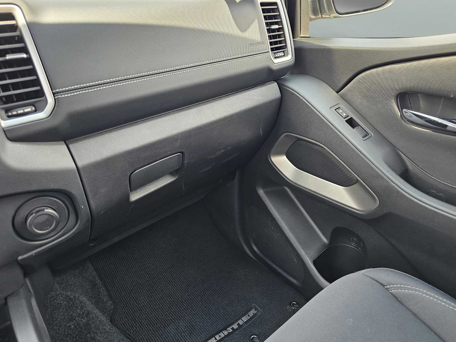 2024 Nissan Frontier SV photo 27