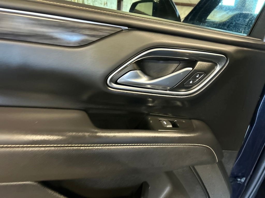 2022 Gmc Yukon XL SLT photo 18