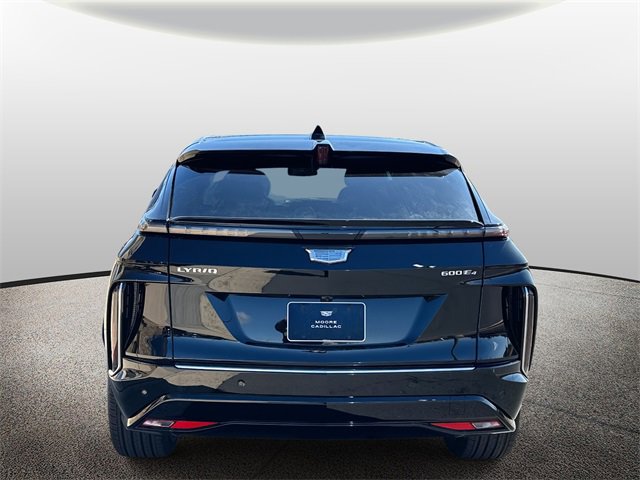 2025 Cadillac Lyriq Luxury photo 3