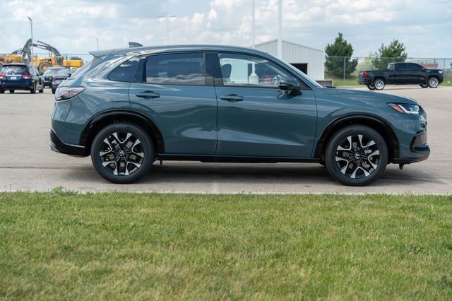 2026 Honda HR-V EX-L photo 2