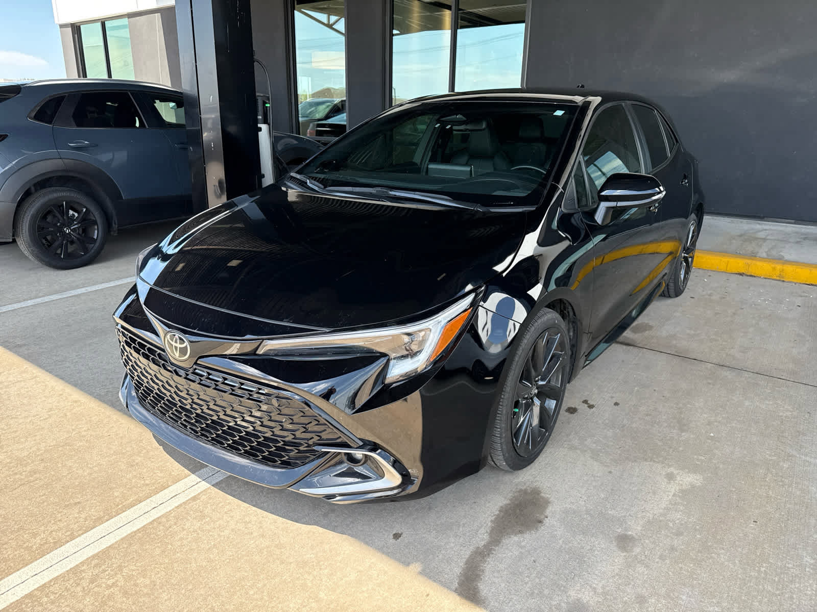 Used 2023 Toyota Corolla Hatchback XSE with VIN JTNC4MBE7P3199635 for sale in Kansas City