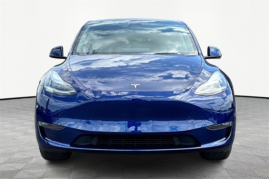 2023 Tesla Model Y Standard Range photo 3