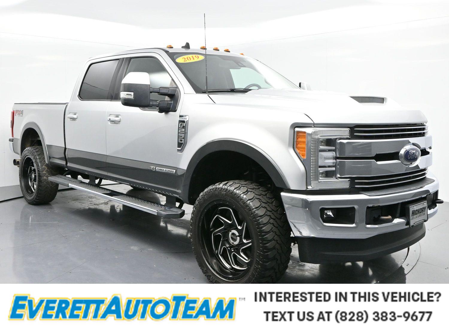 2019 Ford F-250 Super Duty Lariat's photo