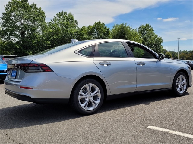 2025 Honda Accord 1.5T LX photo 3