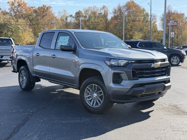 2026 Chevrolet Colorado LT photo 2