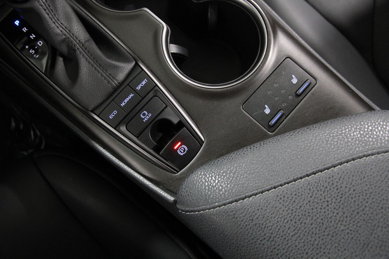 2023 Toyota Camry XSE photo 14