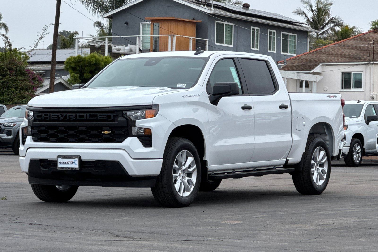 2025 Chevrolet Silverado 1500 Custom photo 8