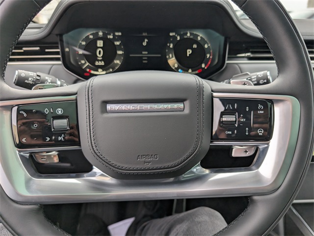 2025 Land Rover Range Rover SE photo 6