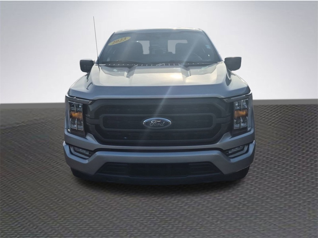 2023 Ford F-150 XLT photo 3