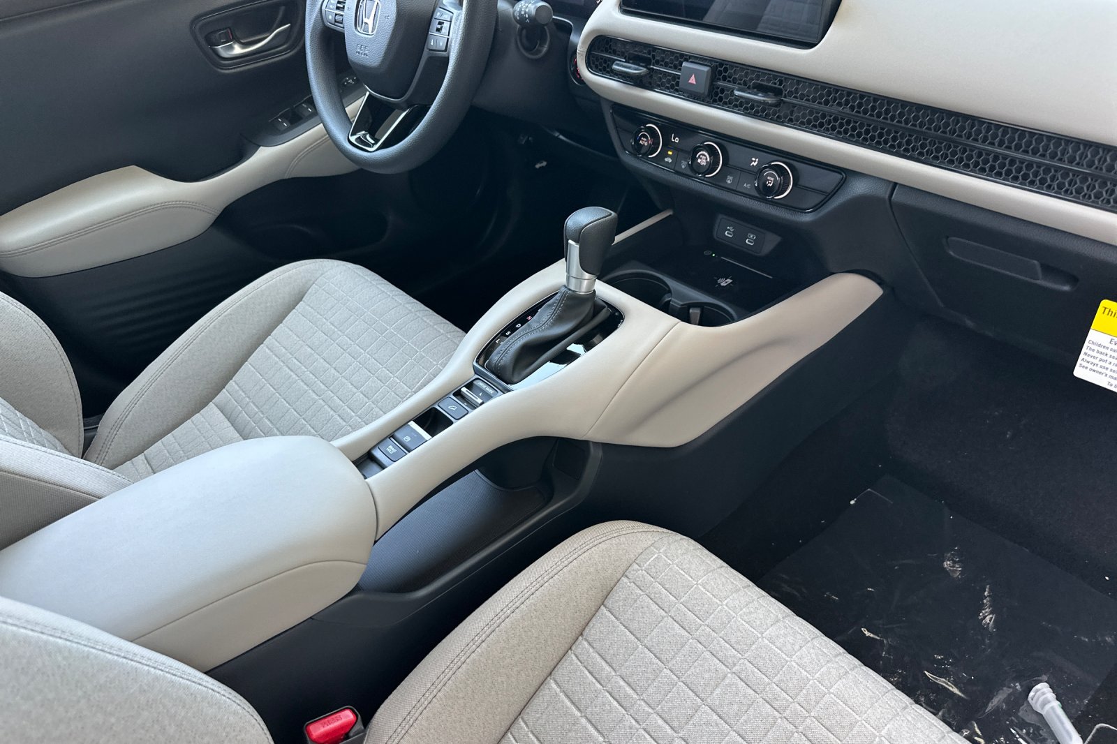 2026 Honda HR-V LX photo 16