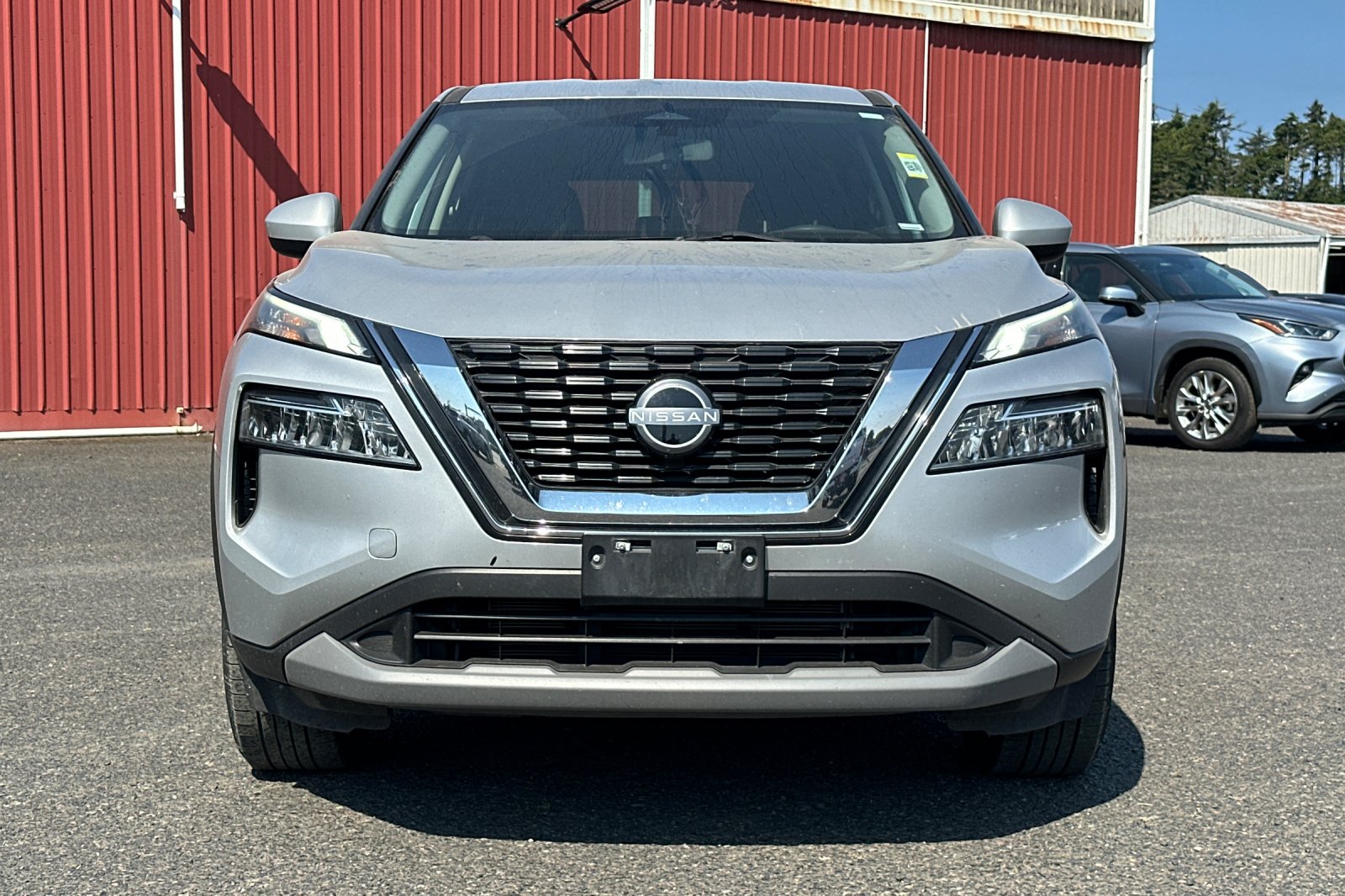 2023 Nissan Rogue SV photo 4