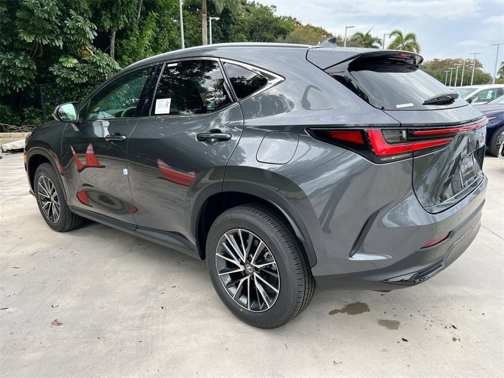 2026 Lexus NX 350 photo 3