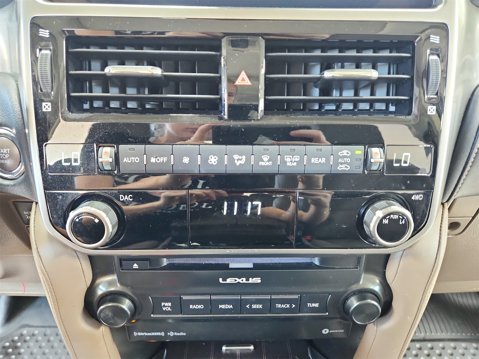 2022 Lexus GX 460 photo 28