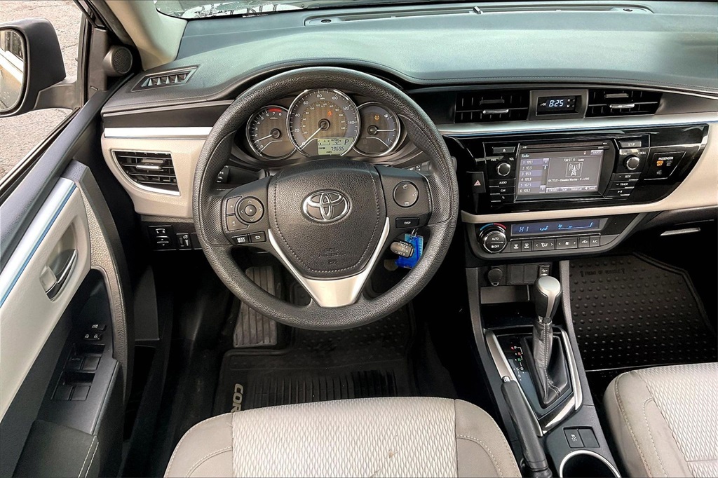 2016 Toyota Corolla L photo 4