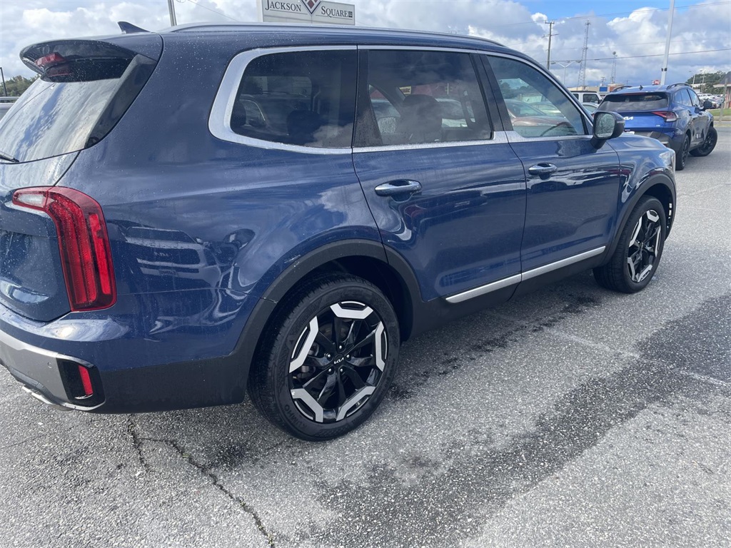2025 Kia Telluride S photo 2