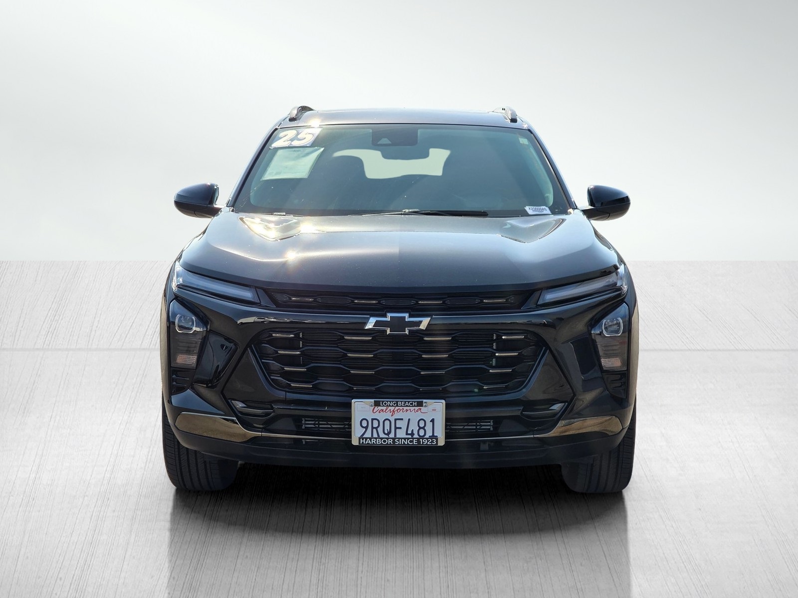 2025 Chevrolet Trax ACTIV photo 2
