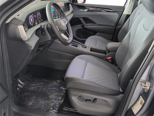 2025 Volkswagen Tiguan SE photo 6