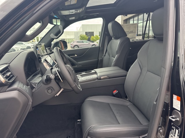 2025 Lexus LX 600 Premium photo 19