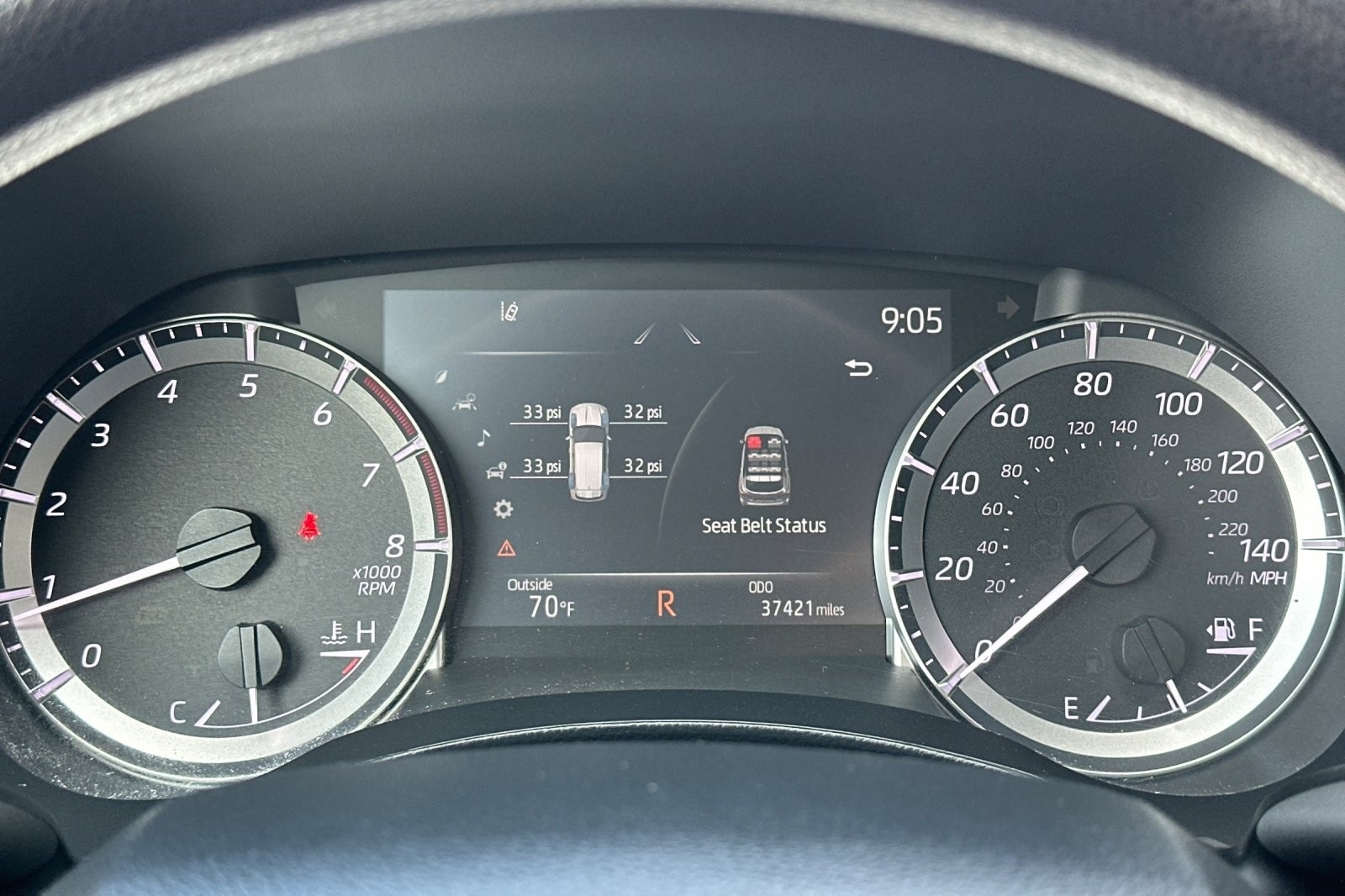 2023 Toyota Highlander L photo 28