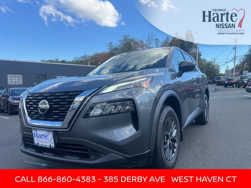 2021 Nissan Rogue S's photo