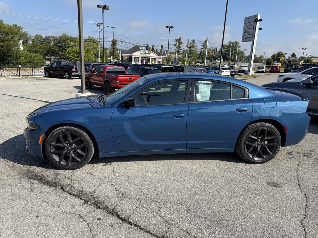 2020 Dodge Charger SXT photo 9