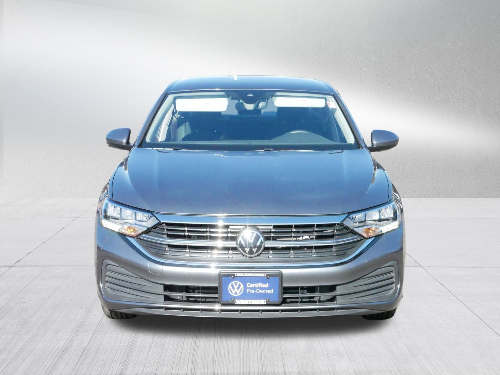 2024 Volkswagen Jetta S photo 2