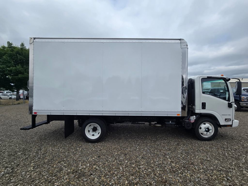 2024 Chevrolet Silverado 4500HD photo 4
