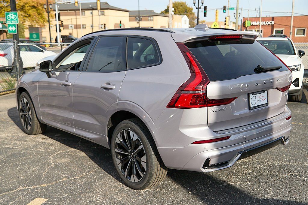 2026 VOLVO XC60 - Image 6