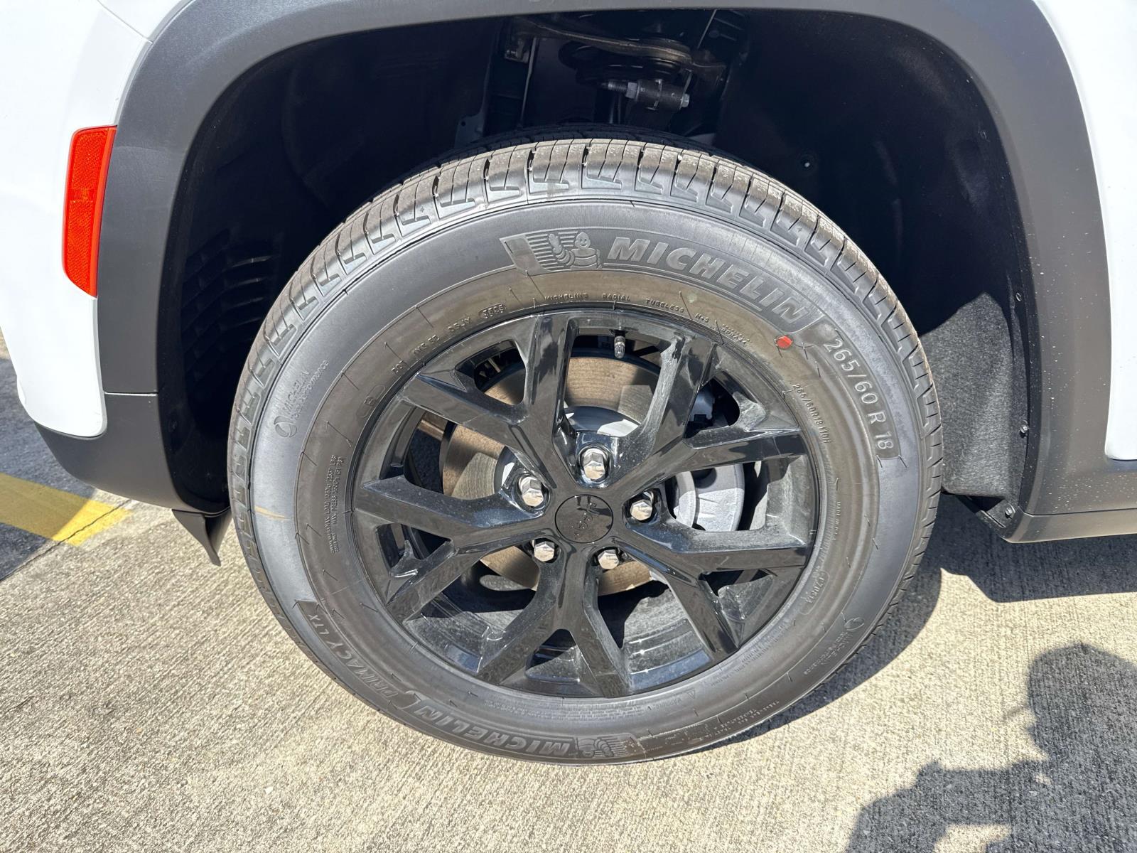 2025 Jeep Grand Cherokee Altitude X photo 3