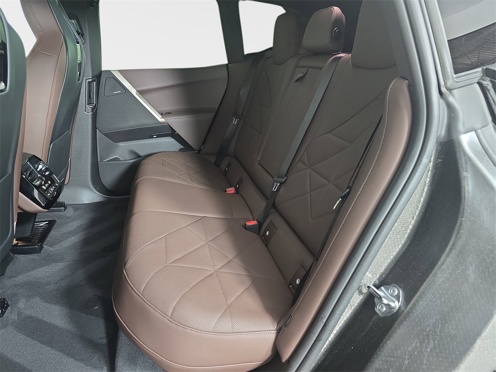 2025 Bmw iX photo 14