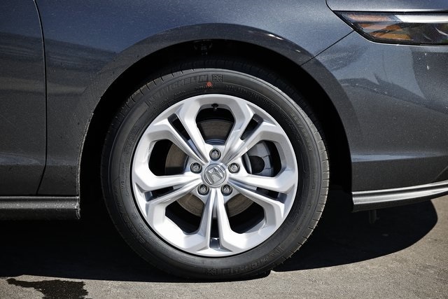 2025 Honda Accord LX photo 12