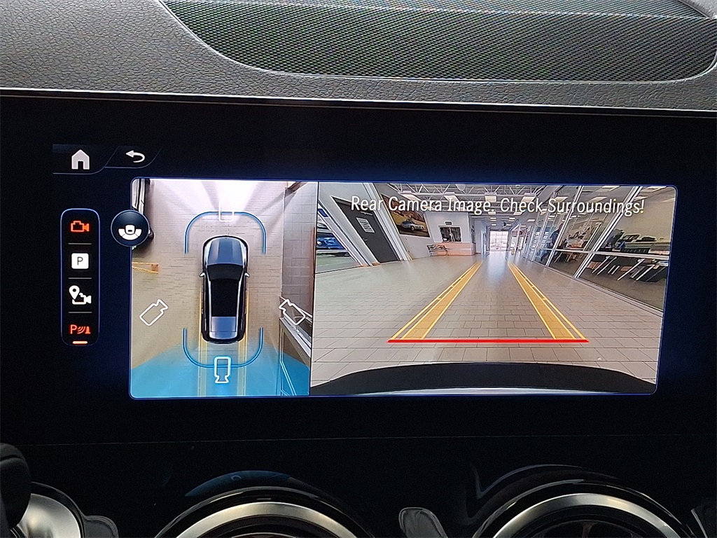 2025 Mercedes Benz EQB 300 4MATIC photo 13