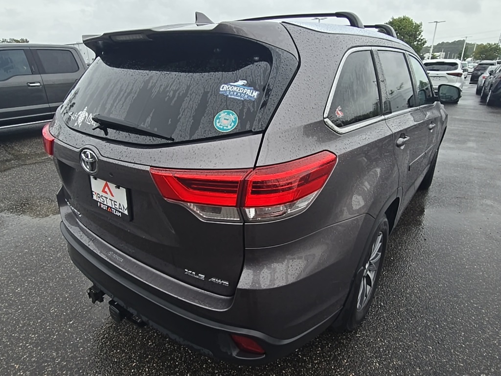 2019 Toyota Highlander XLE photo 3