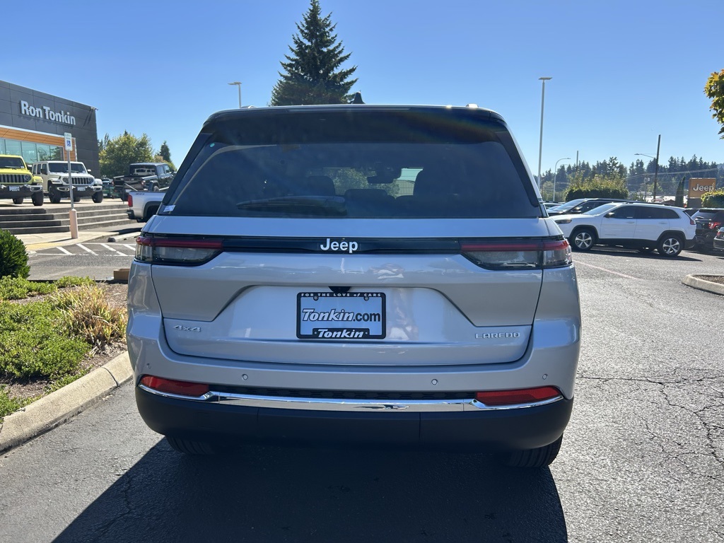 2025 Jeep Grand Cherokee Laredo X photo 7