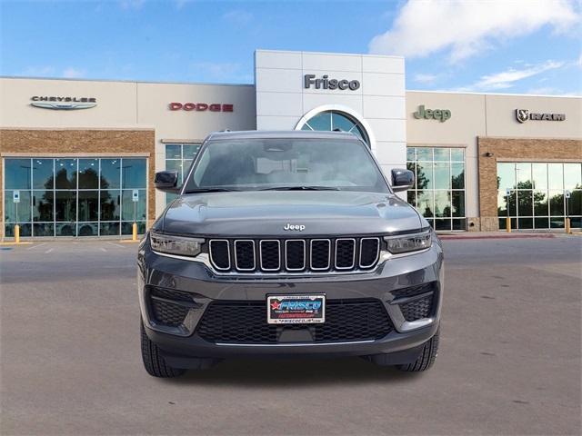 2025 Jeep Grand Cherokee Laredo Altitude photo 7