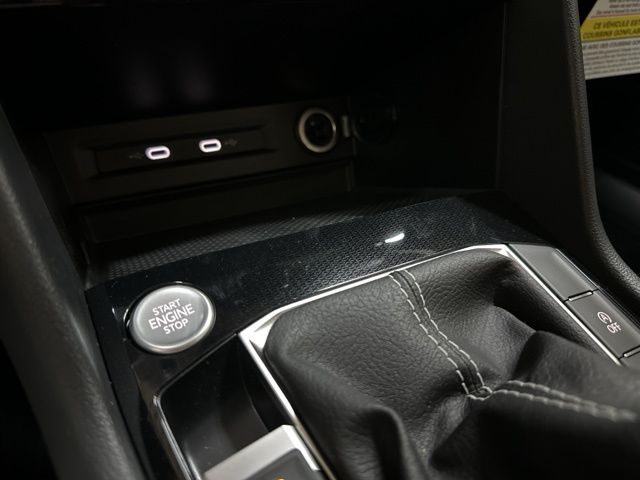 2025 Volkswagen Taos S photo 21