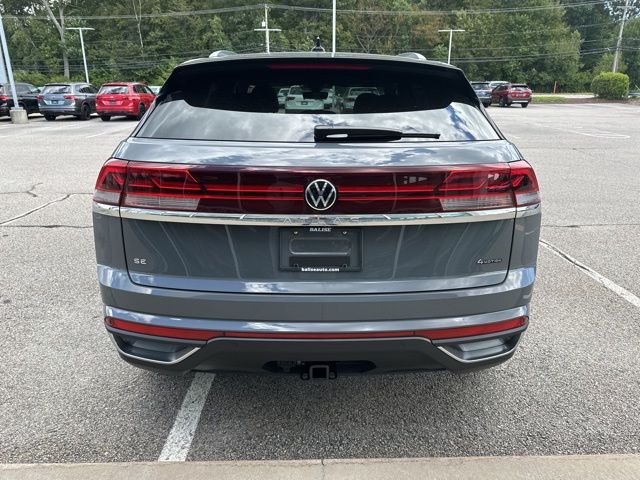2026 Volkswagen Atlas Cross Sport SE photo 3
