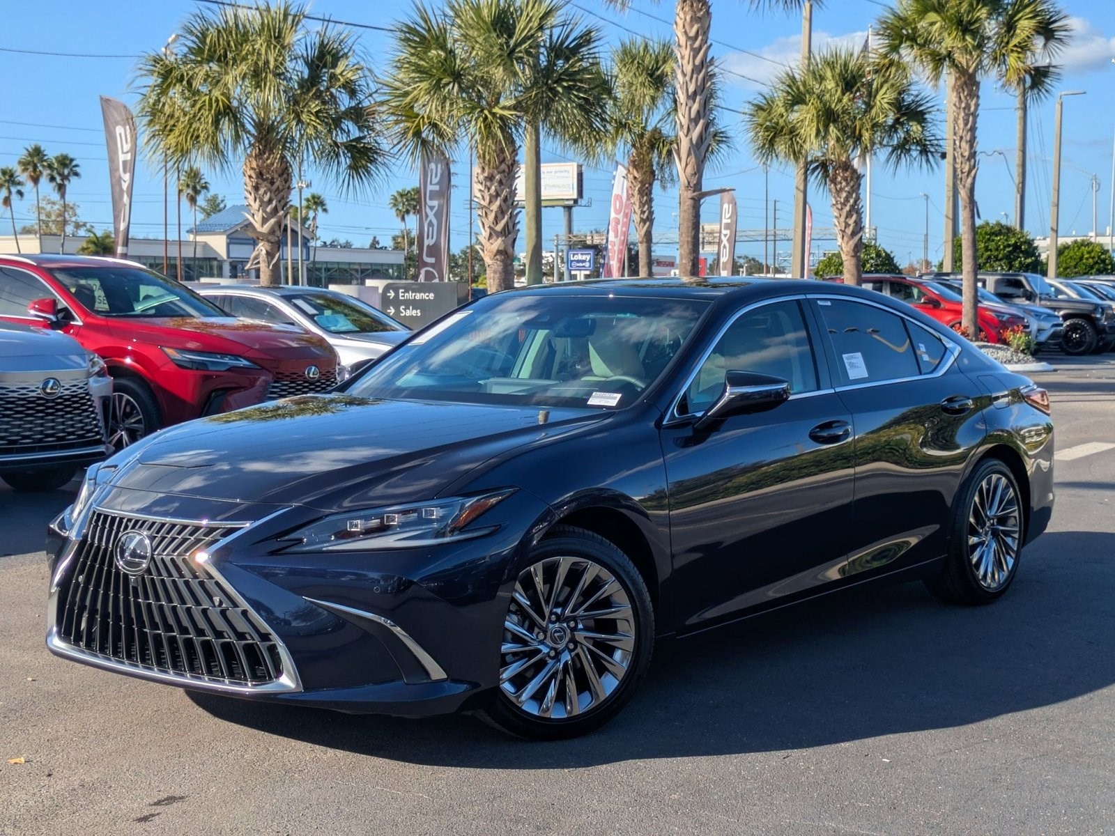 2025 Lexus ES 350 Ultra Luxury's photo